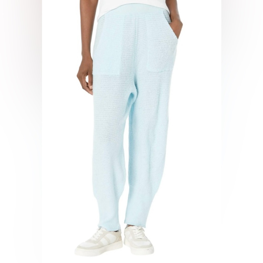 NWOT Free People C.O.Z.Y pants/joggers in color neon sky